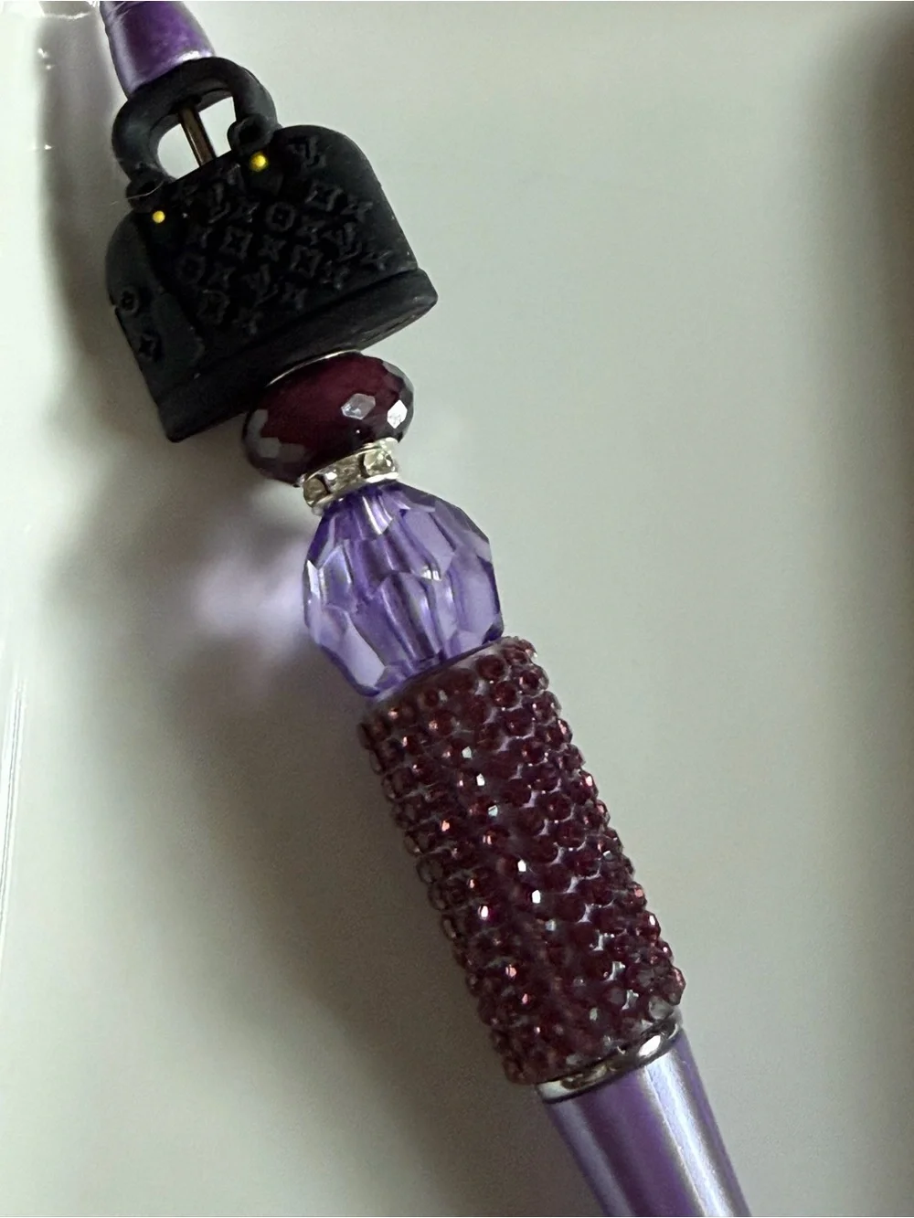 BEADED PEN